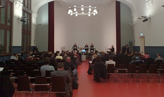 Einwohnerversammlung des Bezirks Berlin-Lichtenberg zur Bebauung "An der Mole" am Ostkreuz am 28.02.2012
